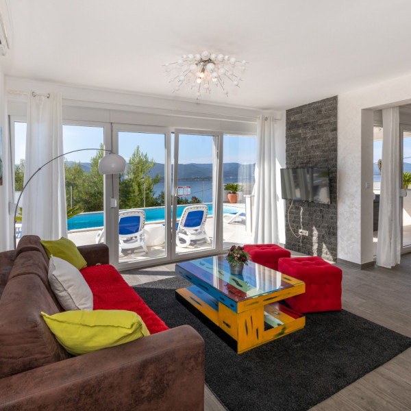 Living room, Villa Mare, Villa Mare - Exclusive accommodation with pool and sea view in Komarna, Dalmatia, Croatia Komarna