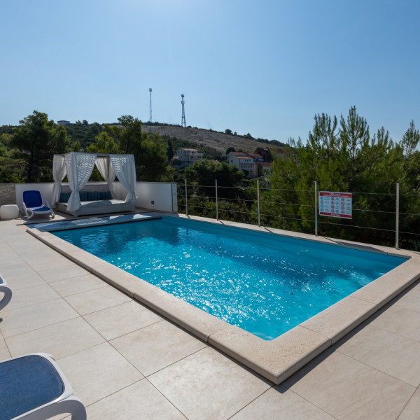 Villa Mare, Villa Mare - Ekskluzivni smje&scaron;taj s bazenom i pogledom na more u Komarni, Dalmacija Komarna