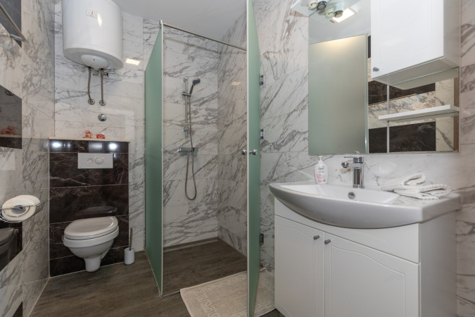 Apartman 1 Diva, Villa Mare - Ekskluzivni smje&scaron;taj s bazenom i pogledom na more u Komarni, Dalmacija Komarna