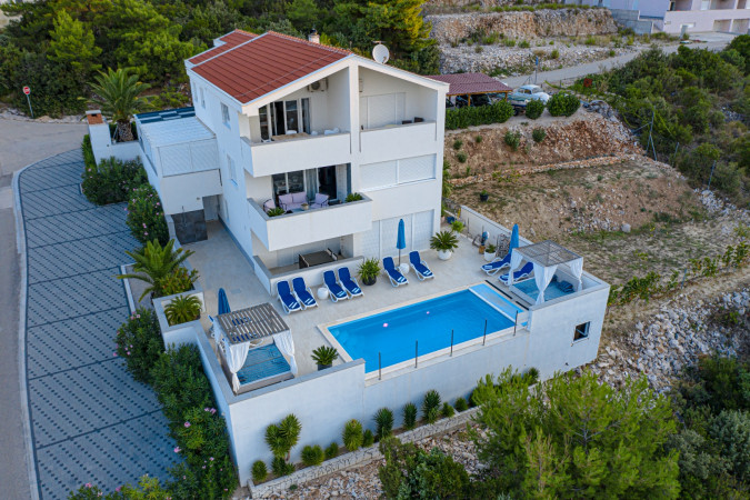 Eksterijer, Villa Mare - Ekskluzivni smje&scaron;taj s bazenom i pogledom na more u Komarni, Dalmacija Komarna