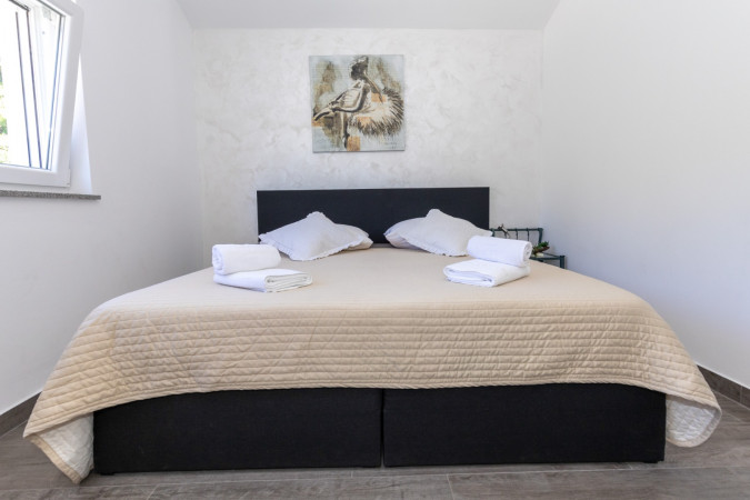 Apartman 5 Panorama, Villa Mare - Ekskluzivni smje&scaron;taj s bazenom i pogledom na more u Komarni, Dalmacija Komarna